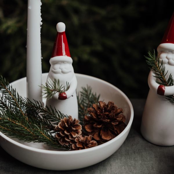 91722 - 917123 - keramiktomte -storefactory - kamixa - mattkeramik - glaseradkeramik - juldekoration - tomtekeramik - handgjordkeramik