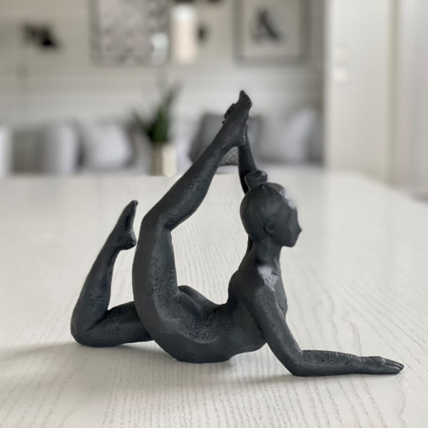 Yoga - fridfullt - svart - dekoration - prydnad