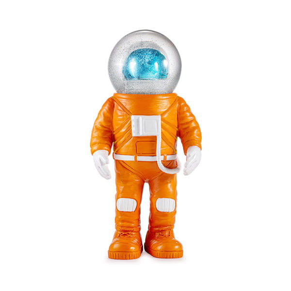 nkey-Products-Summerglobes-Giant-Marstronaut-330494-Still-01