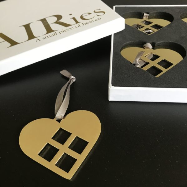 93882 - AIRies - Julgranshängen - Julgransdecor - Dekoration - hjärtan - guld