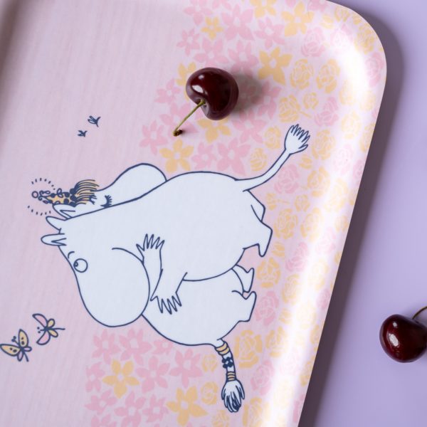 Muurla Moomin tray Hug 27x20cm_2600-2720-02_6416114970452_1