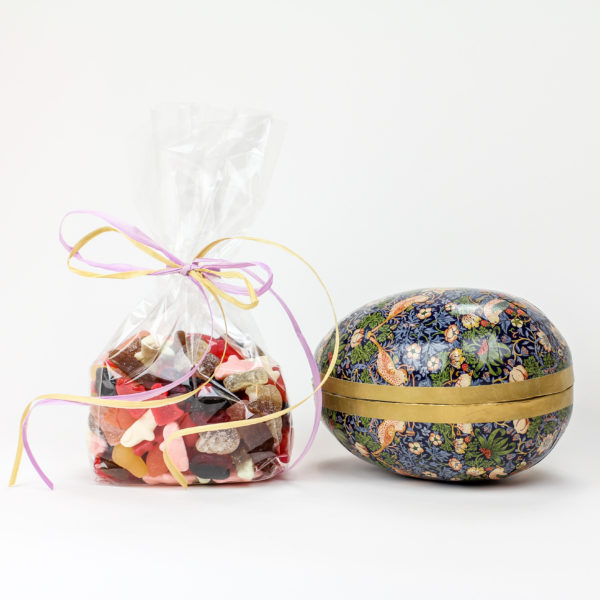 Påskägg med fyllning - Godis - Påsk - William Morris - Fyllt påskägg - Färdigt påskägg - Lösgodis - Choklad